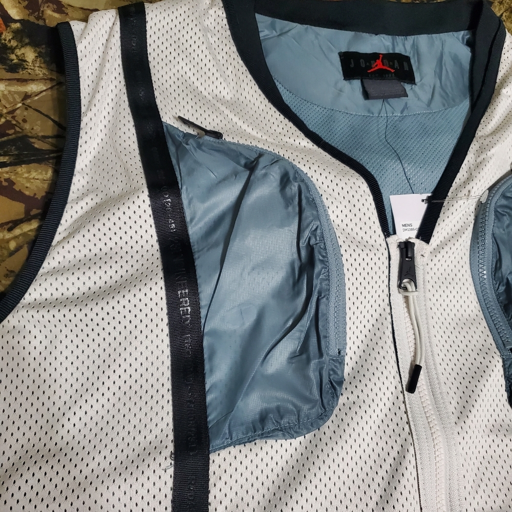 Jordan 23 ENGINEERED Statement Utility Cargo Summer mesh Vest - Picture 8 of 15